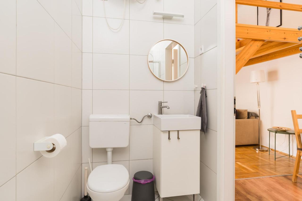 Sesame Wide Lägenhet Budapest Exteriör bild